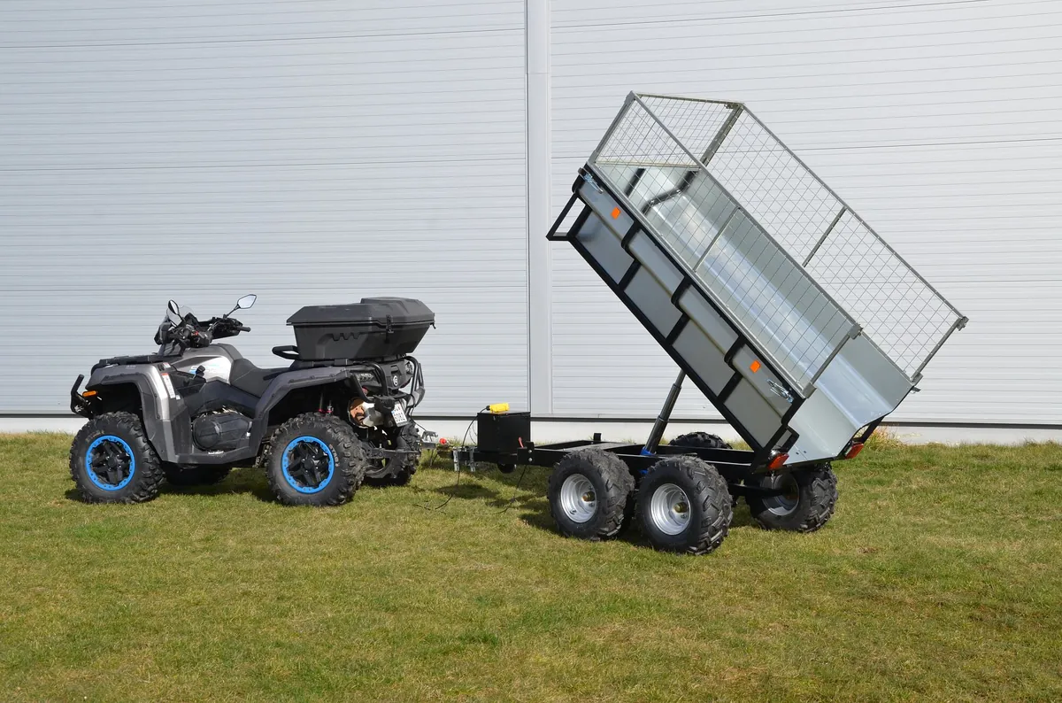 Vozík QuadKit FARMER PROFI 4W Hydraulic se sklopenou korbou za čtyřkolkou CFMOTO
