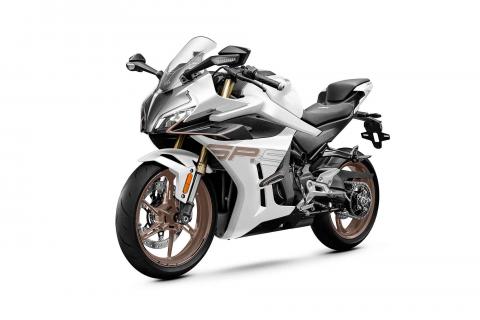 Motocykl CFMOTO 450SR-S - bílá