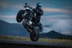 Motocykl  CFMOTO 675NK