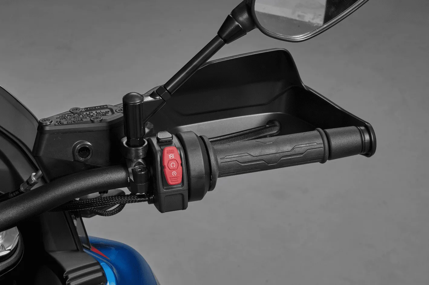 800MT‑X Vyhřívané rukojeti CFMOTO