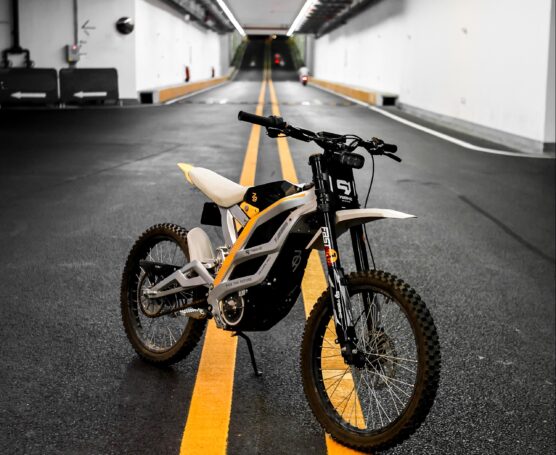 79BIKE Falcon PRO na silnici
