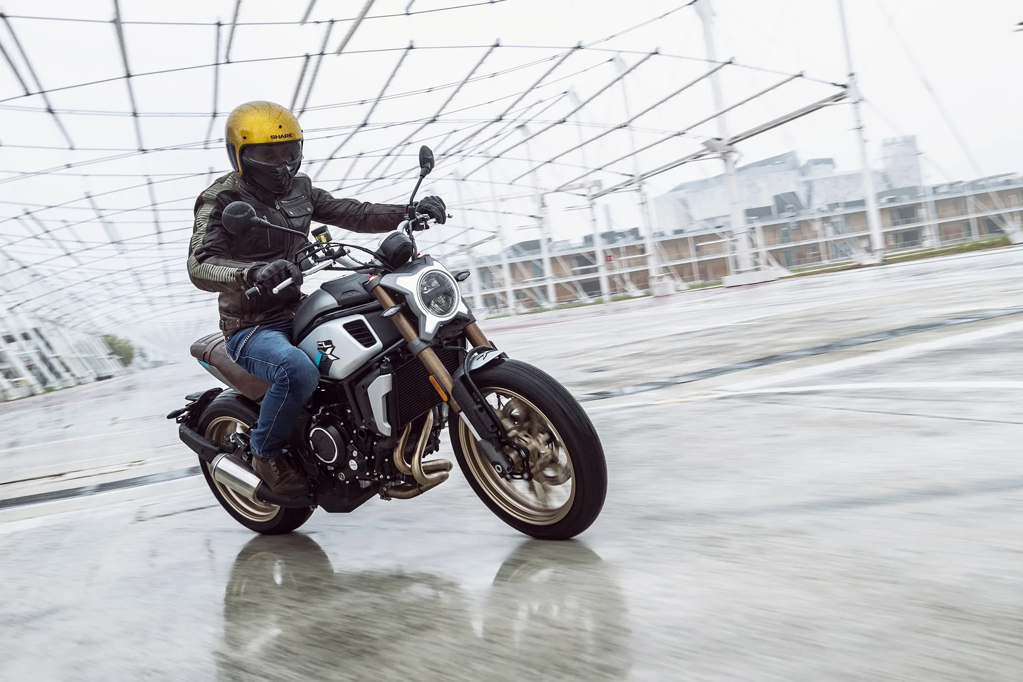 700CL-X Heritage — fotografie 8