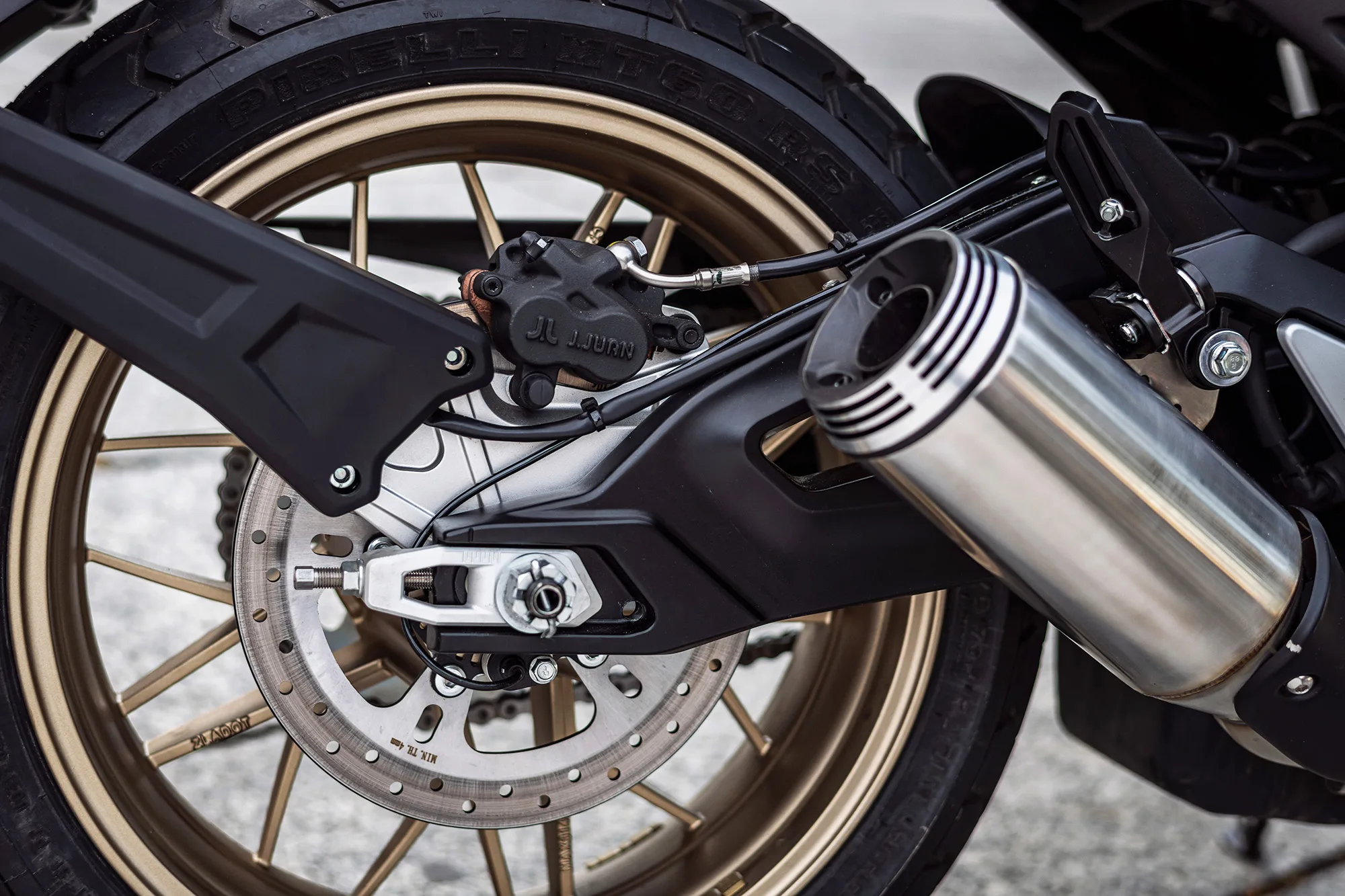 700CL-X Heritage — fotografie 12