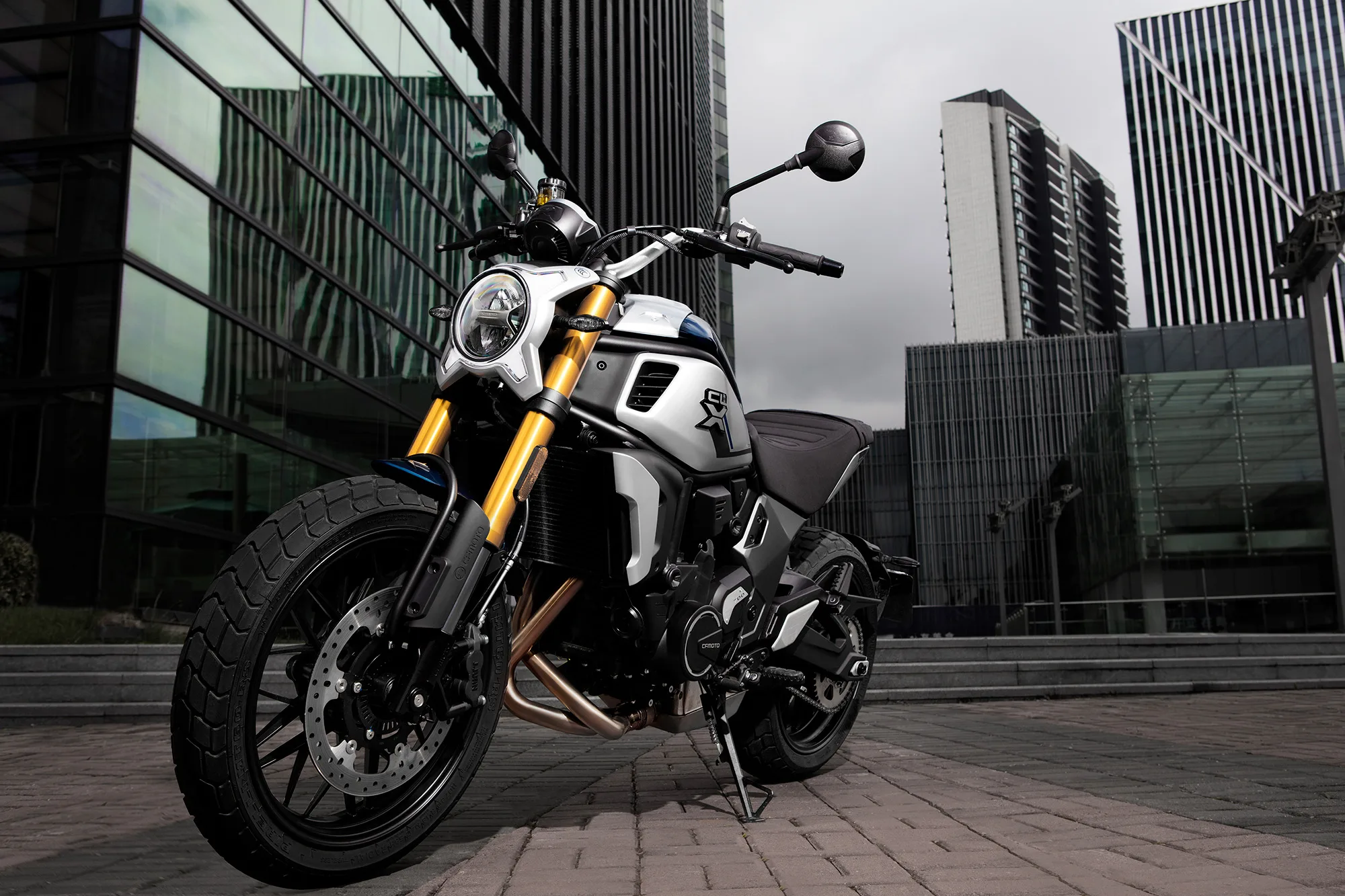 700CL-X Heritage — fotografie 21