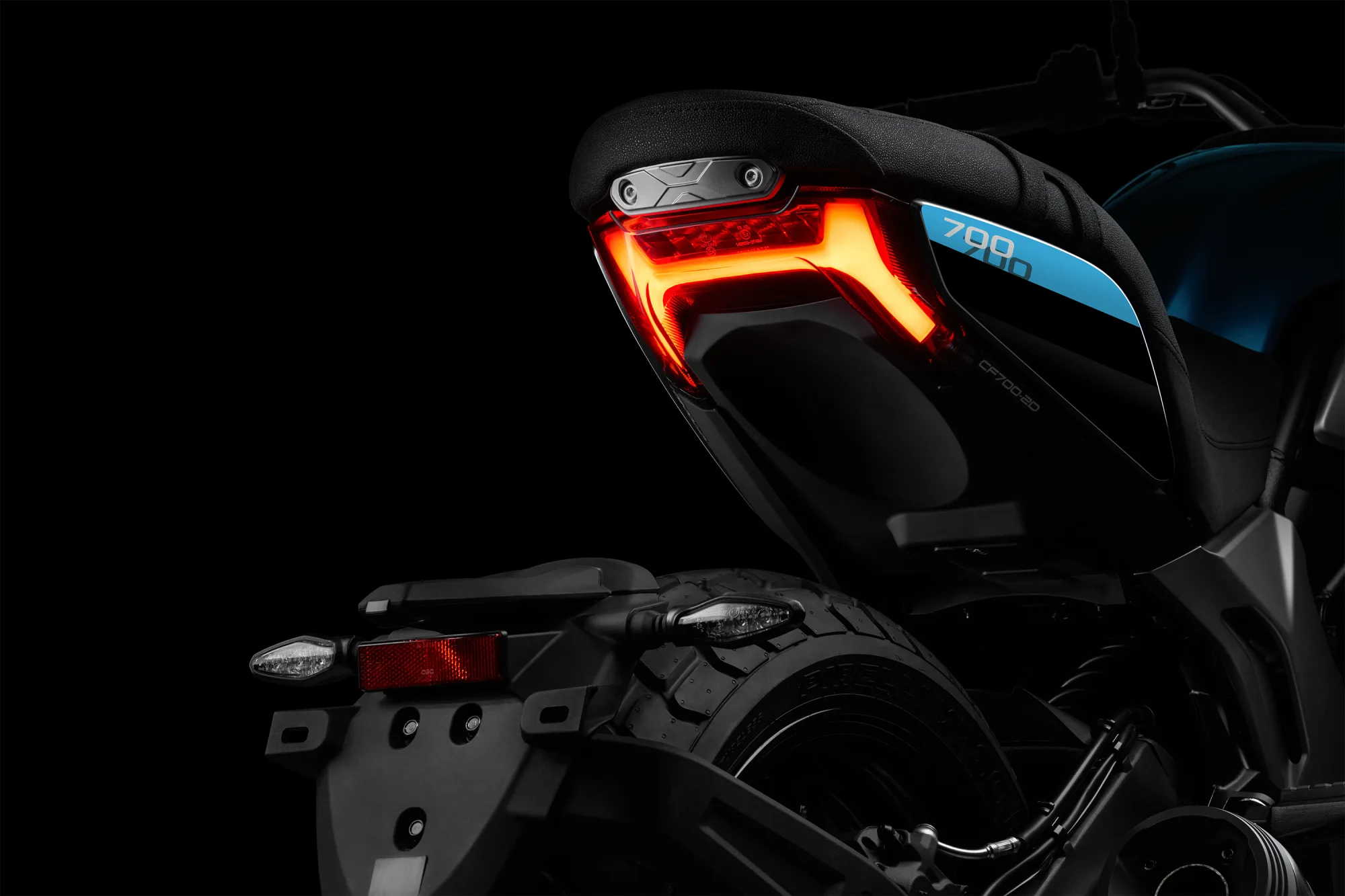 700CL-X Heritage — fotografie 4