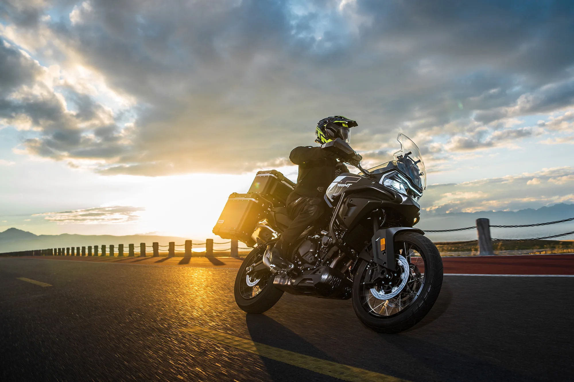 700MT ADVENTURE — fotografie 17