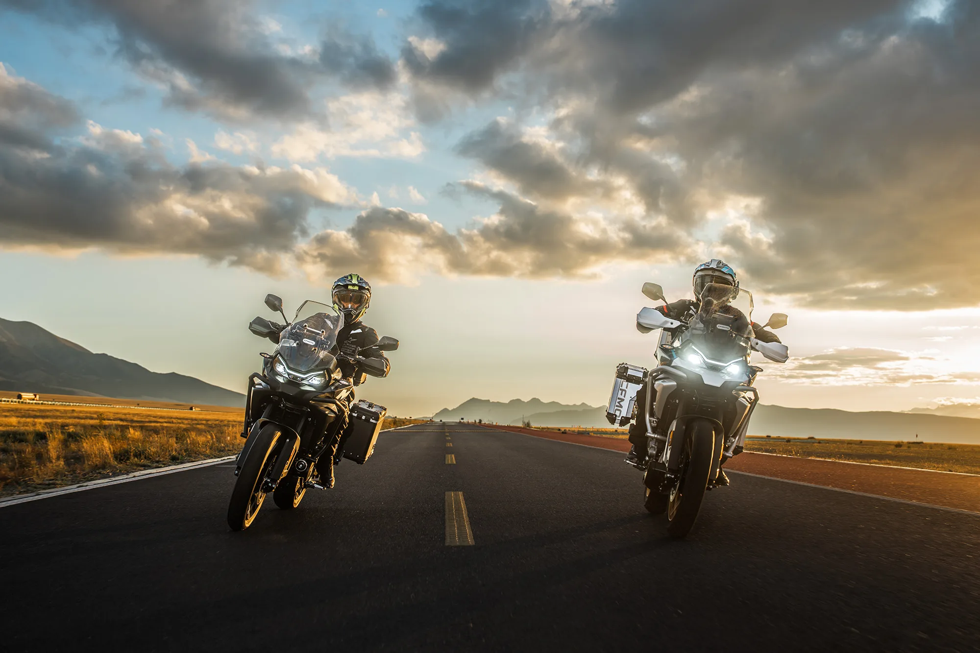 700MT ADVENTURE — fotografie 18