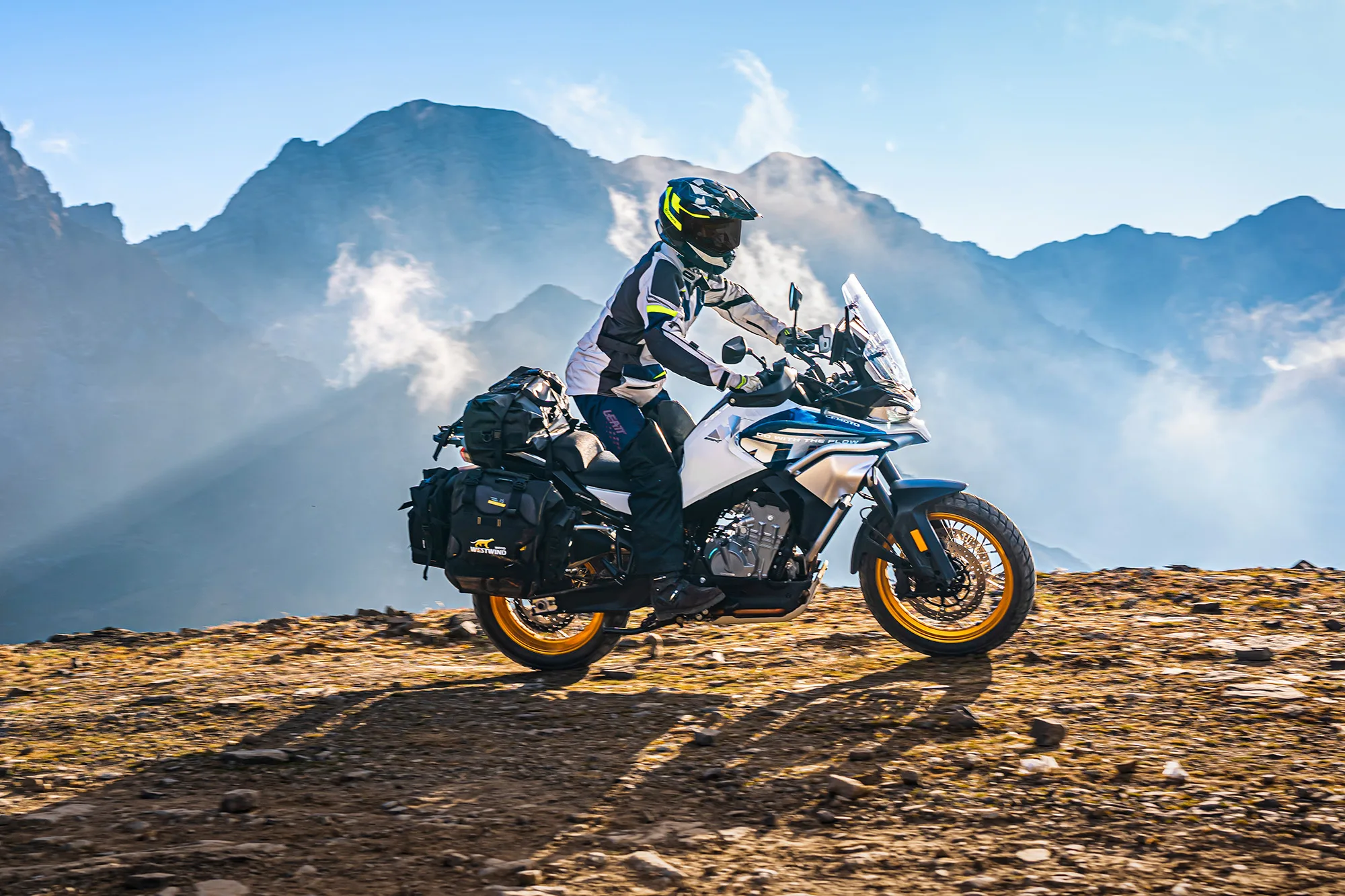 800MT EXPLORE — fotografie 13