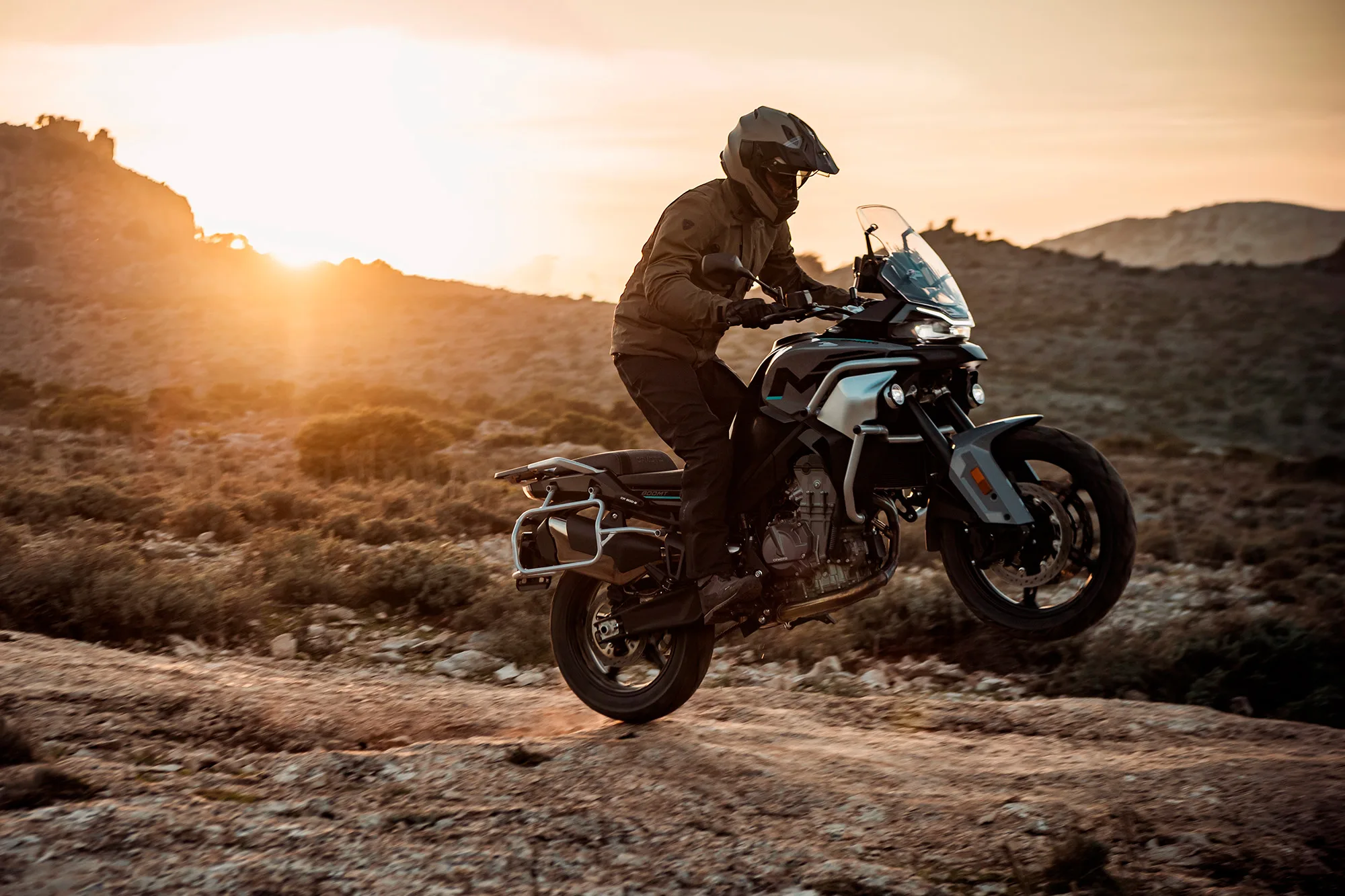 800MT SPORT — fotografie 20