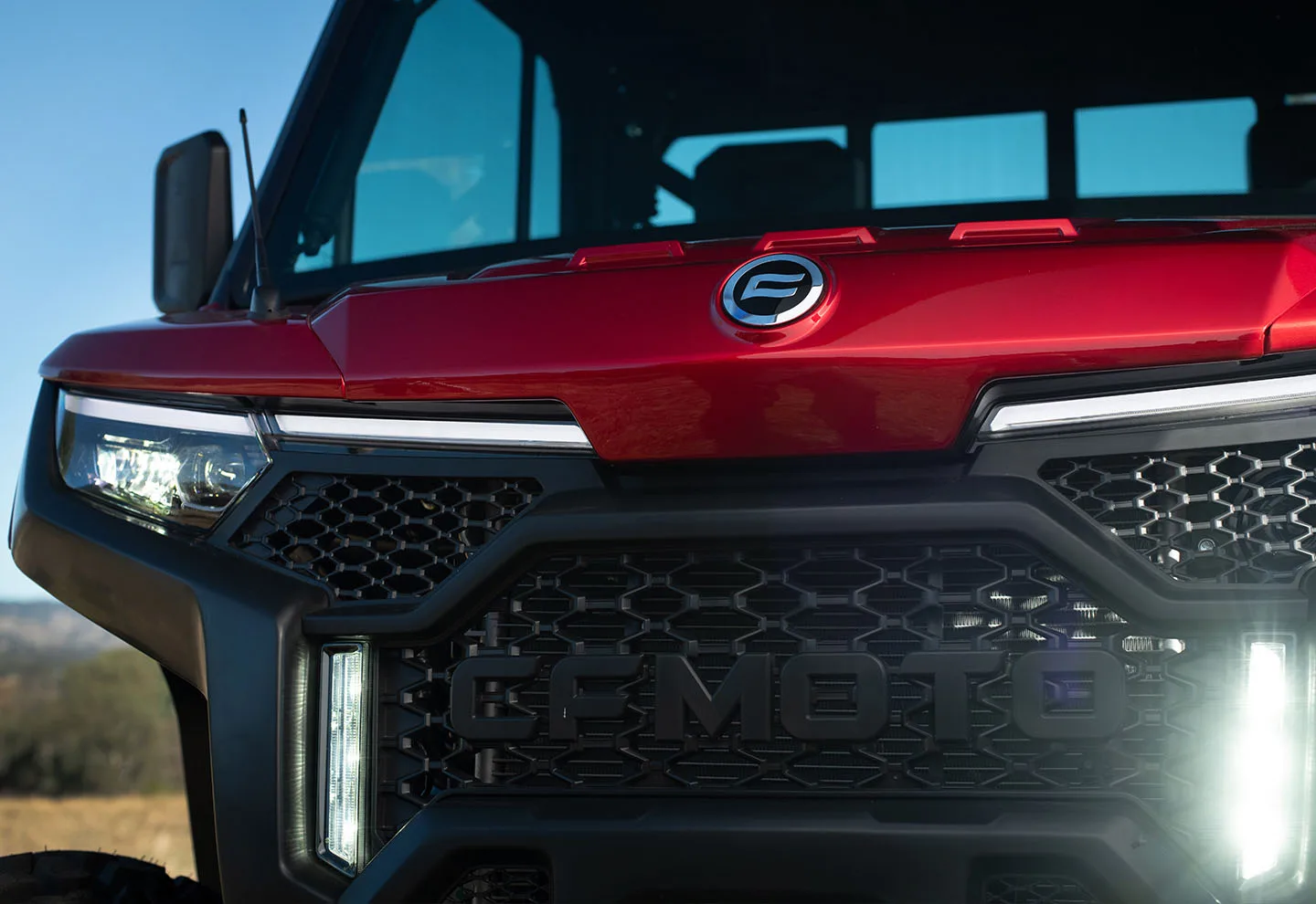 LED osvětlení na obou koncích