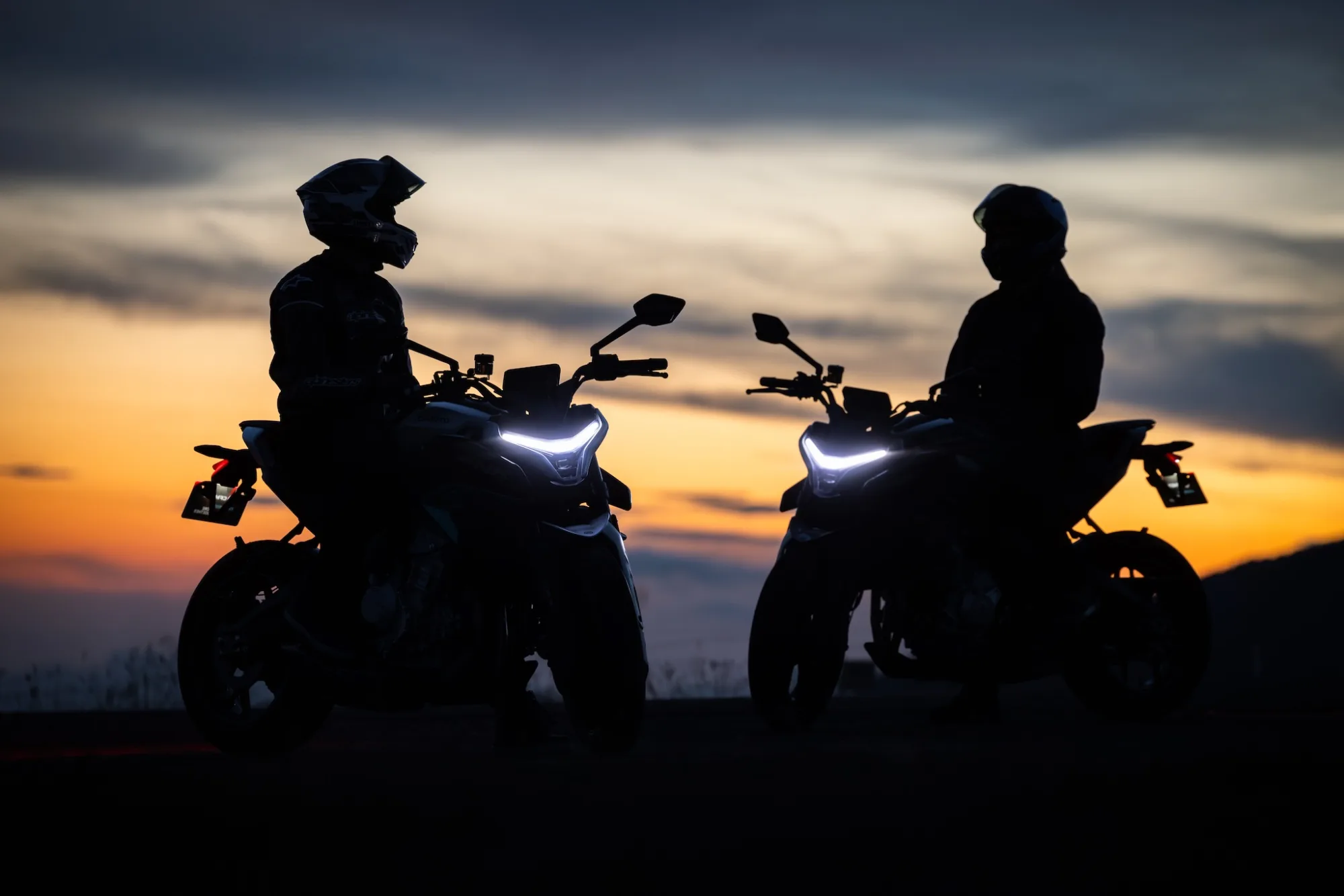 675NK — fotografie 8