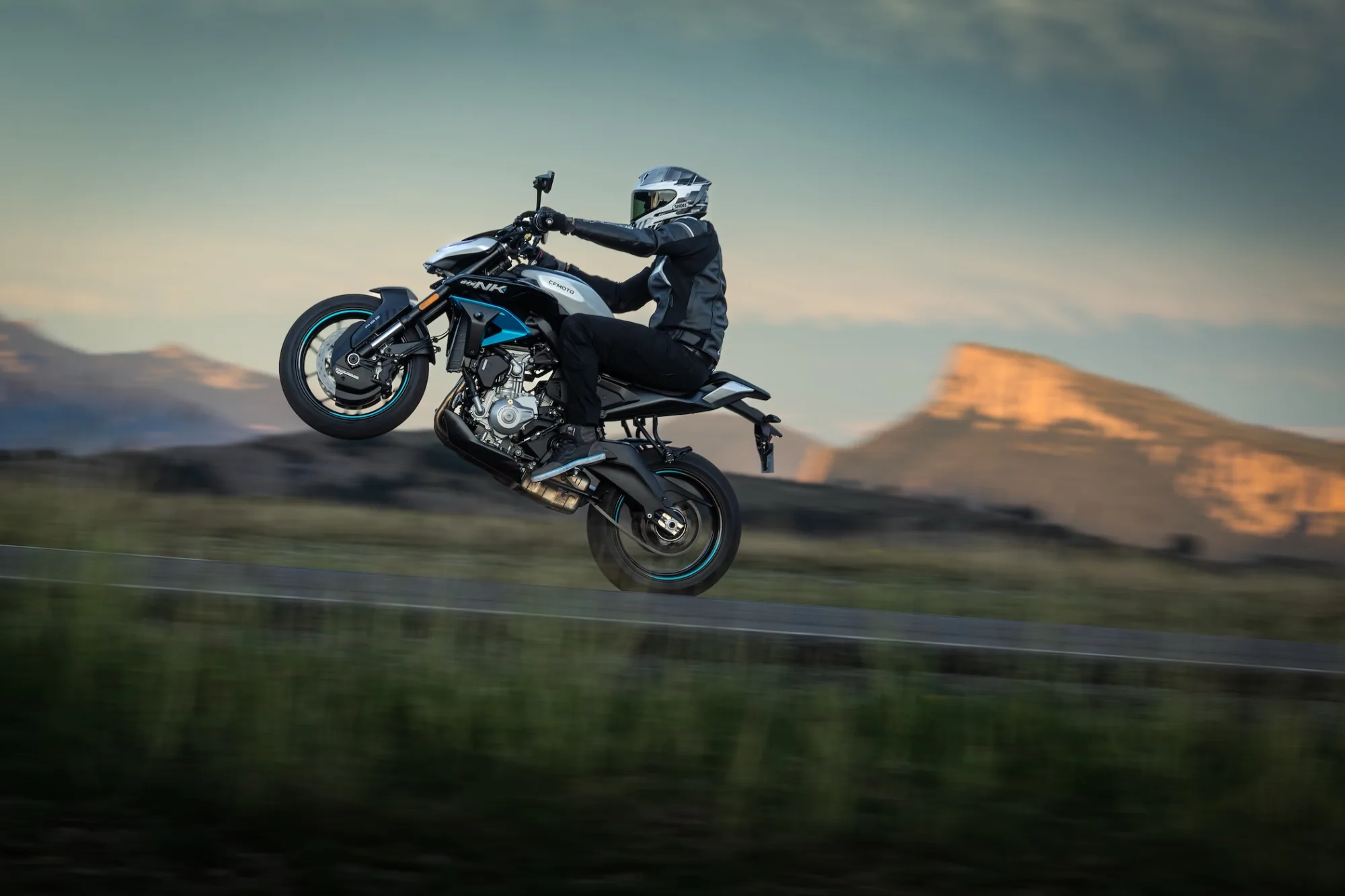 675NK — fotografie 11