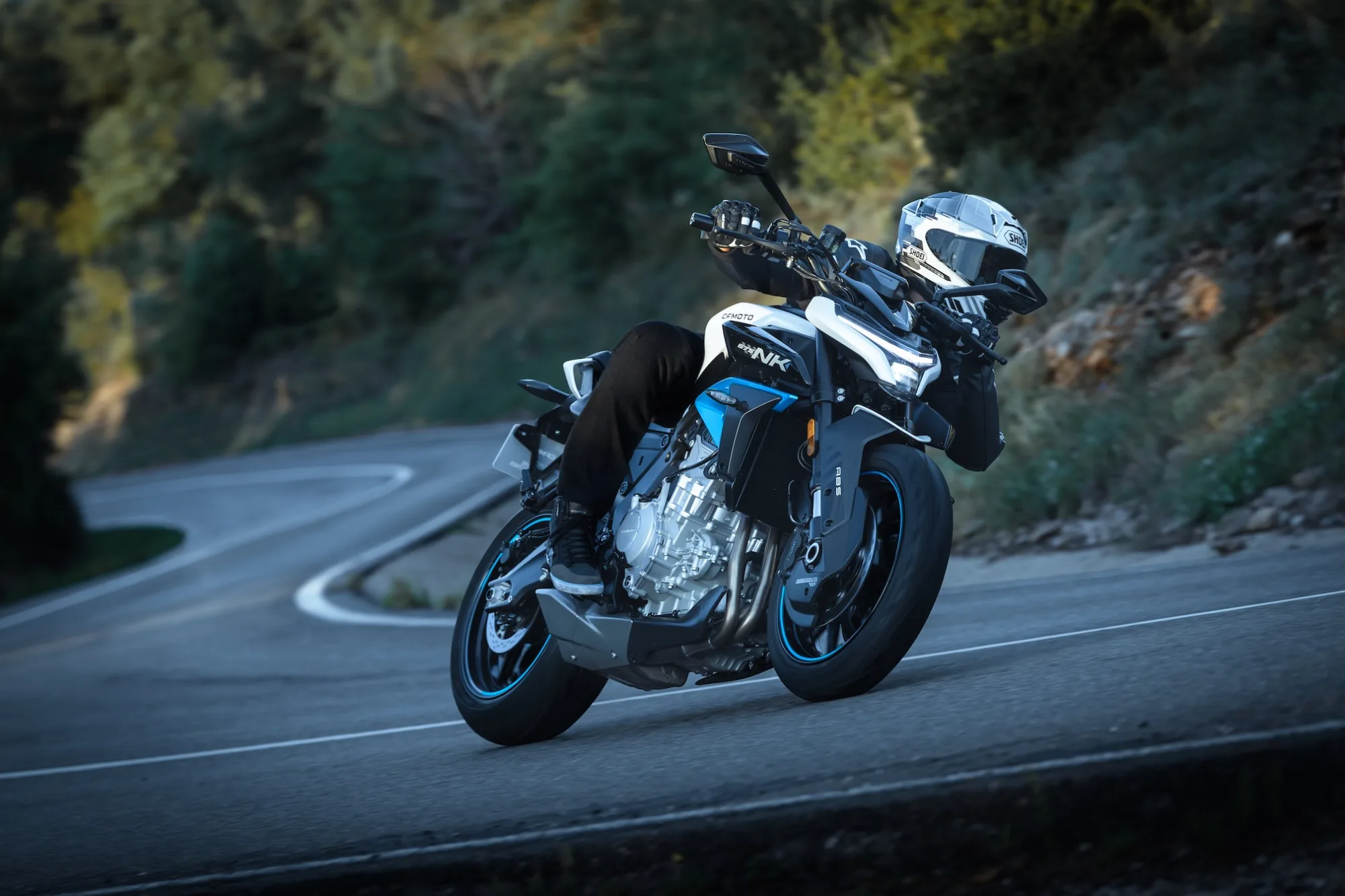 675NK — fotografie 12