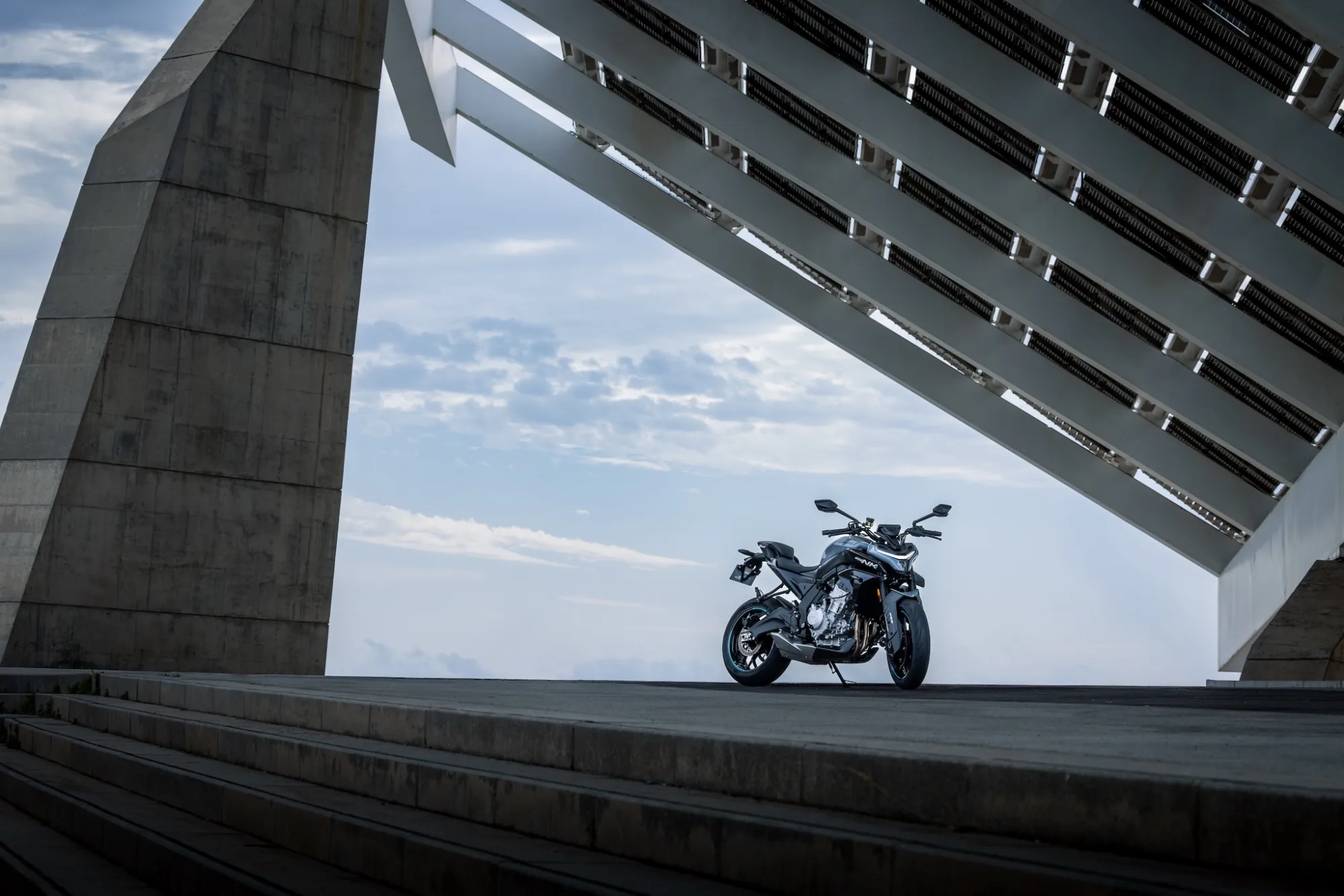 675NK — fotografie 15