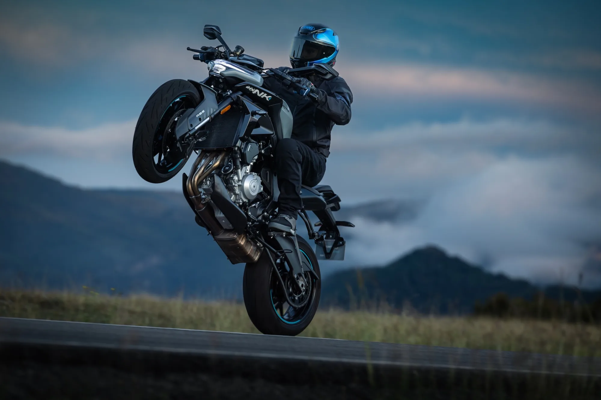 675NK — fotografie 18