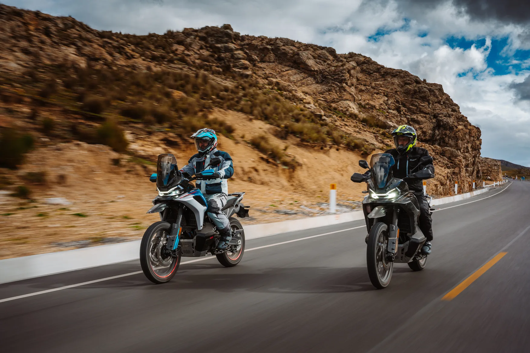 800MT–X — fotografie 10