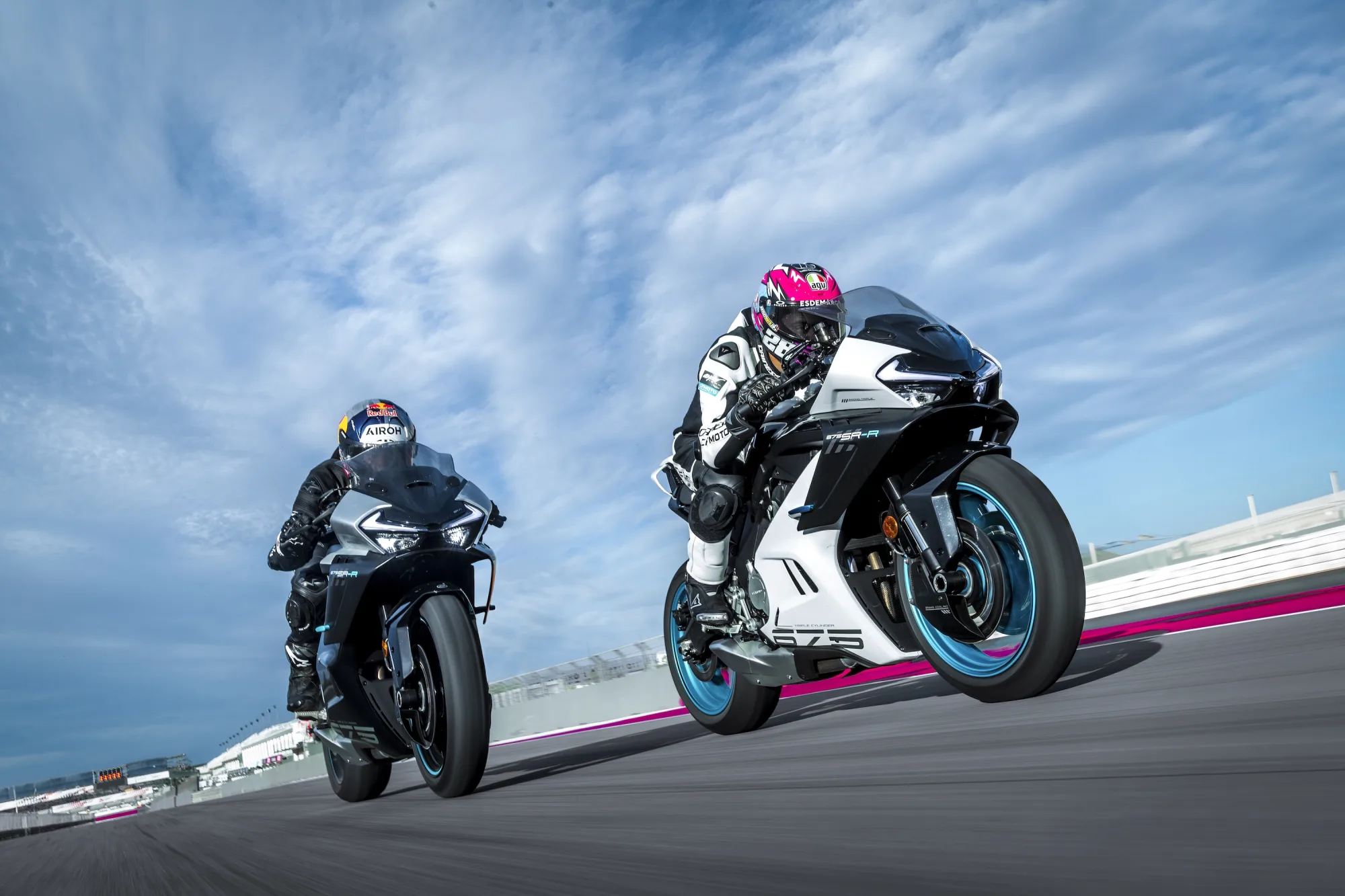 675SR-R — fotografie 4