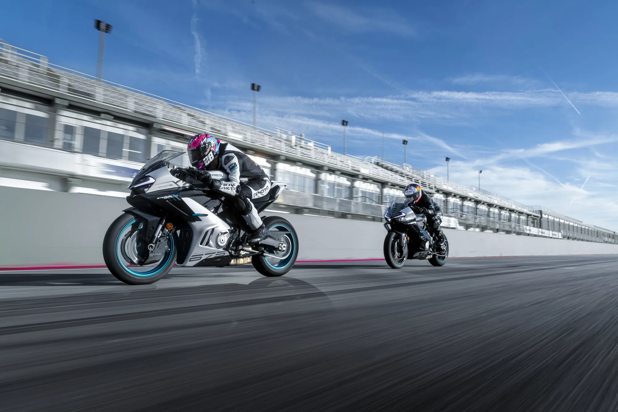 675SR-R — fotografie 7