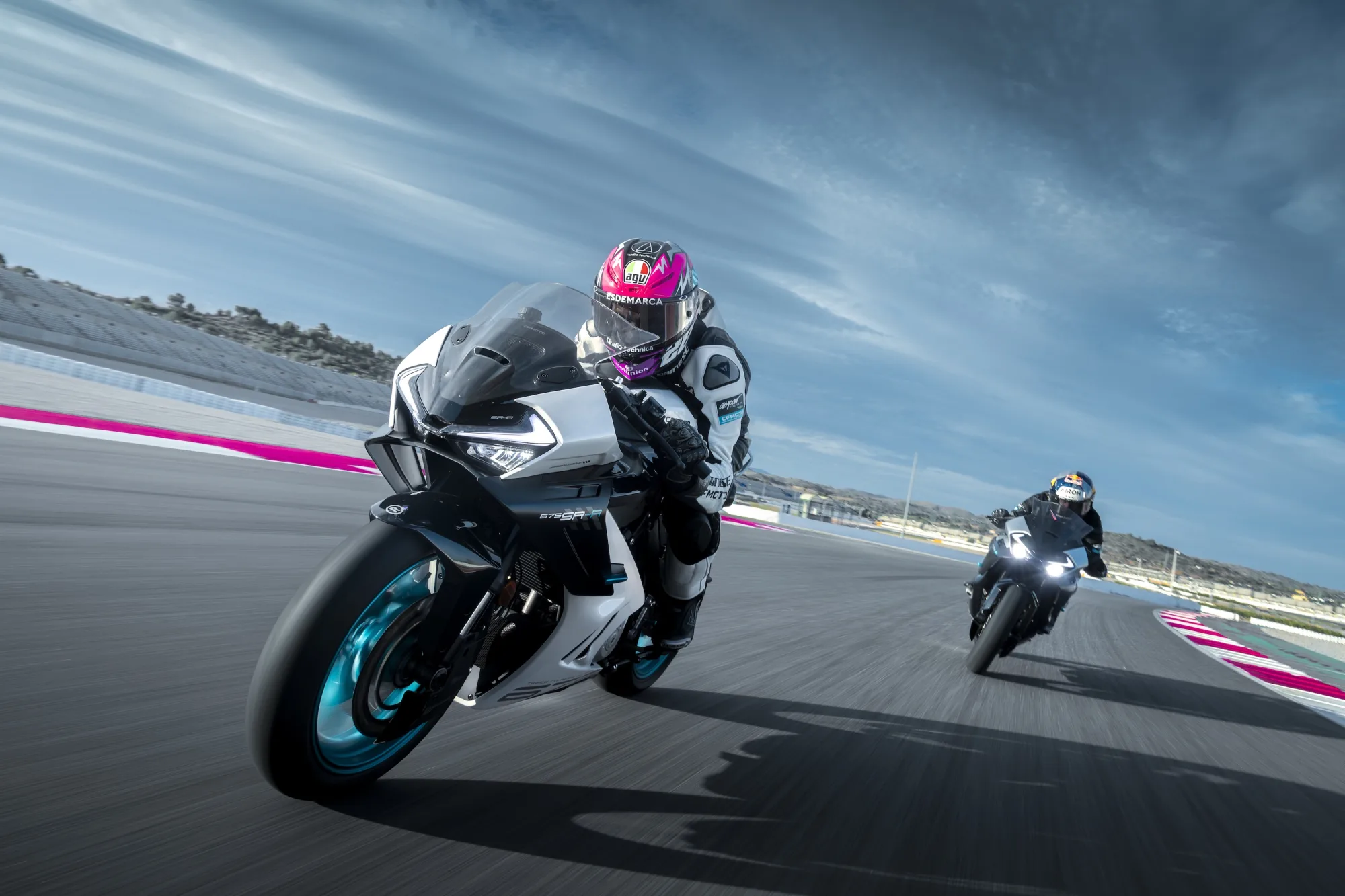 675SR-R — fotografie 11